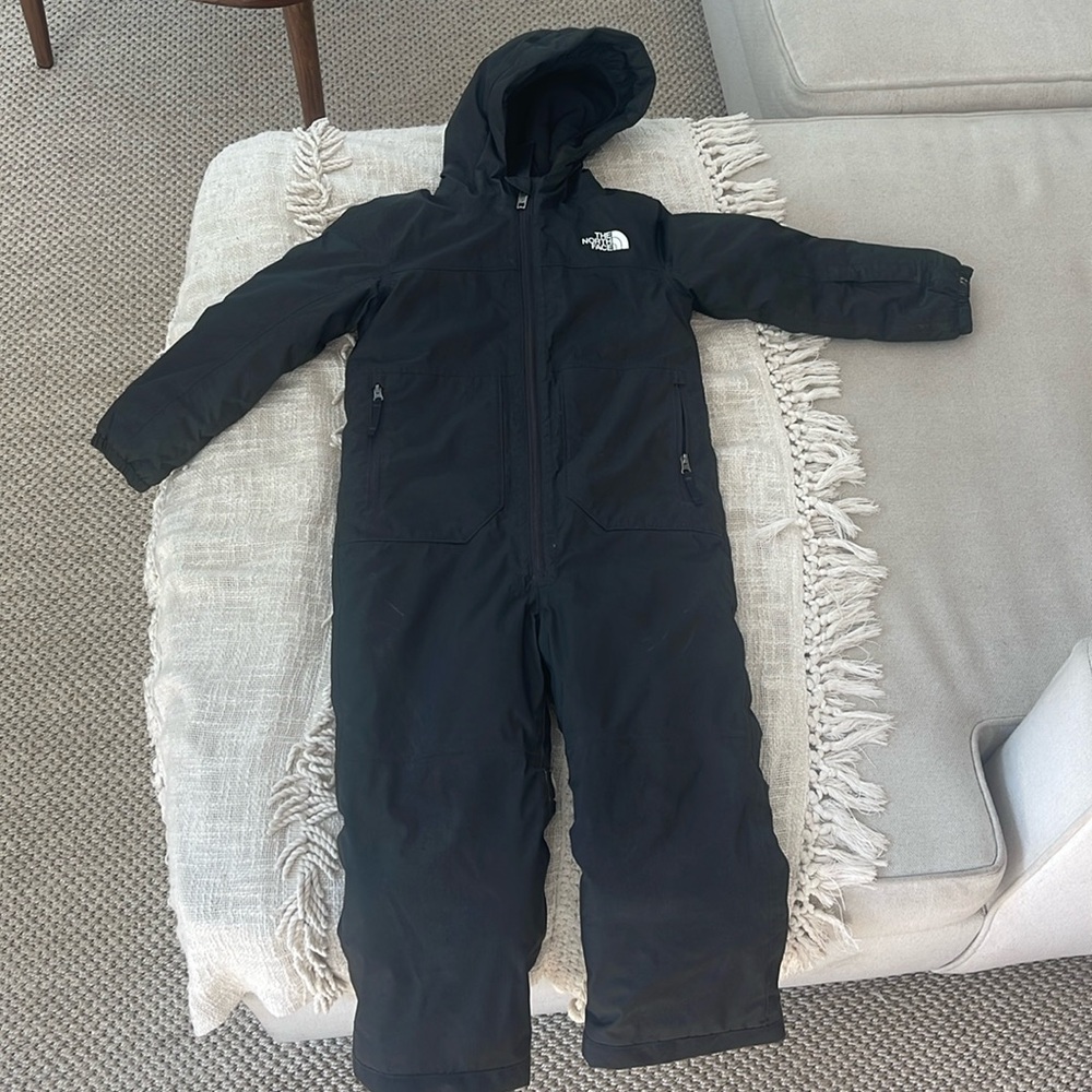 Northface Kids size 5 snowsuit